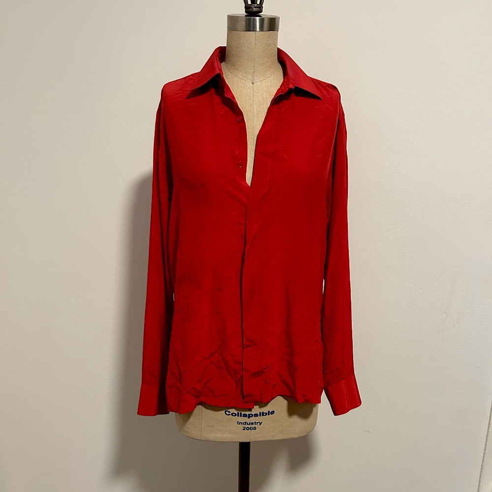 Vintage Leonardo Italy 100% silk red top